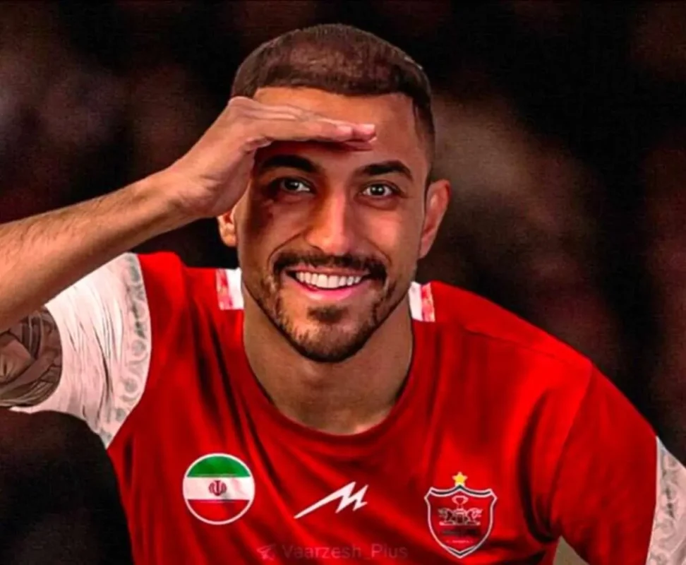 ستاره لیگ برتر اعلام کرد: به پرسپولیس می روم