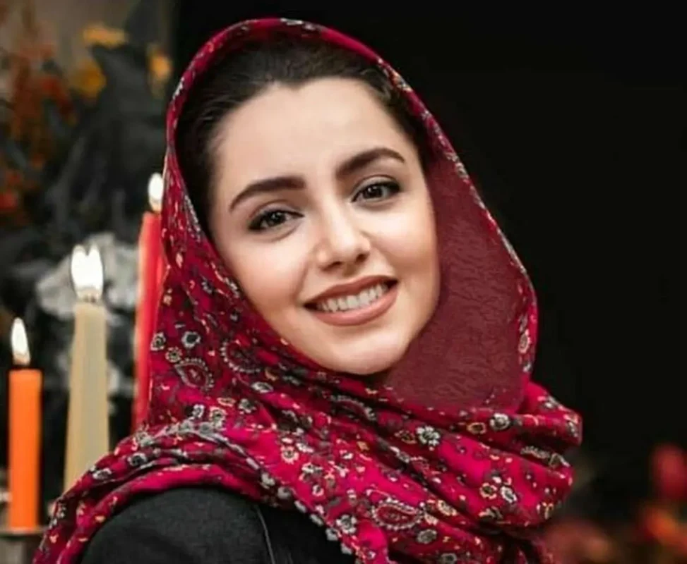 واکنش پشه به بهانه‌جویی نازنین بیاتی/ توجیهات شروع شد، دیگه بده بزنیم یا نه؟!/ ویدیو