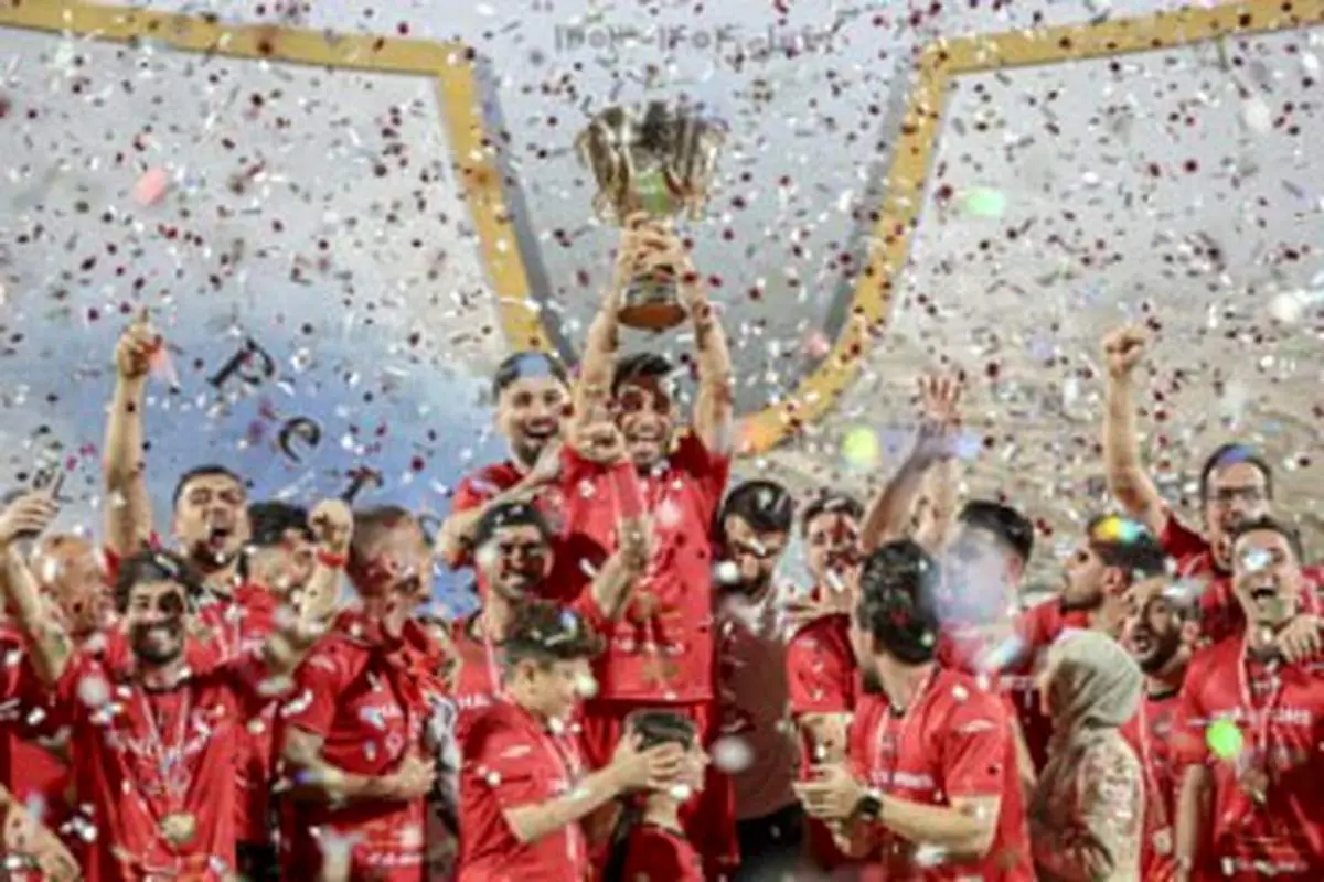 ببنید رقص عربی دروازه بان تراکتور در جشن قهرمانی وایرال شد