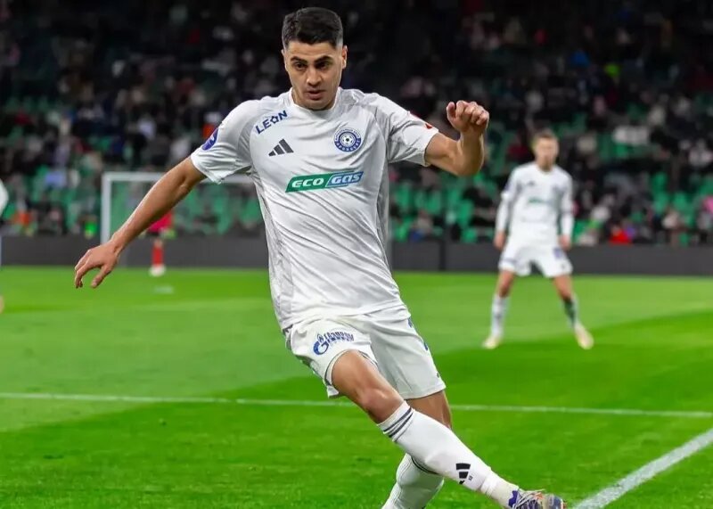 اعتراض هواداران استقلال به خرید پرسپولیسی / او را نمی خواهیم