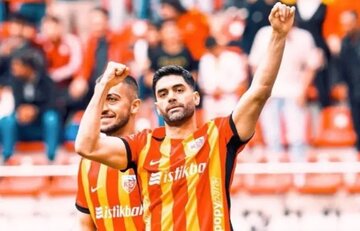 لژیونر استقلالی آماده بازگشت؛ توافق آبی‌ها با ستاره سابق