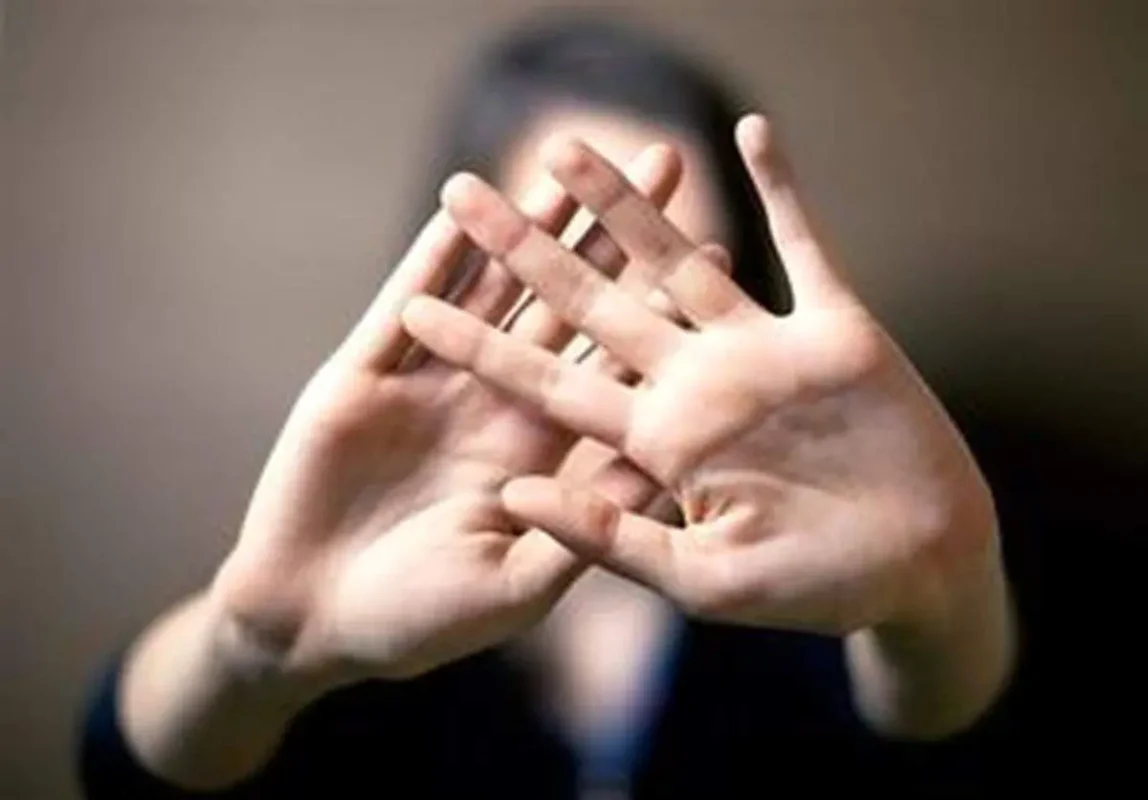 شکایت خبرساز دختر جوان از بازیگر سرشناس سینما و تلویزیون به اتهام تعرض/ مرا به خانه ش برد و ..