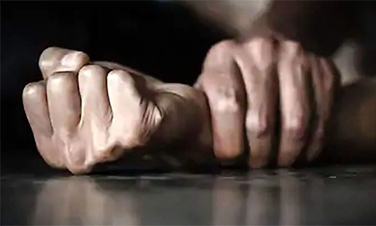 یک شب سیاه پدر شوهر کثیفم در نبود شوهرم به خانه آمد و ناگهان…!