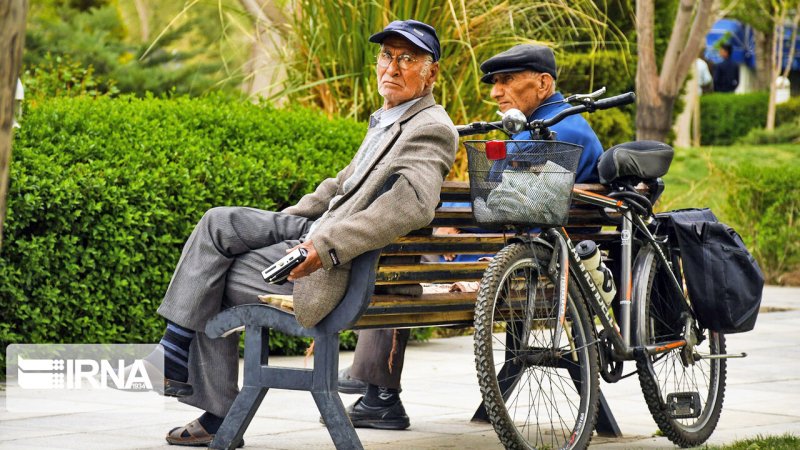 سورپرایز ۵۰/۰۰۰/۰۰۰ تومانی برای بازنشستگان / این بازنشستگان منتظر باشند