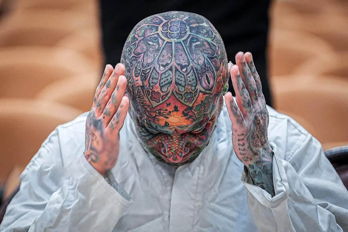 توضیحات وکیل تتلو درباره عقد موقت موکلش در زندان/ تتلو نیت کرده خطبه عقد دائم توسط رهبر انقلاب خوانده شود