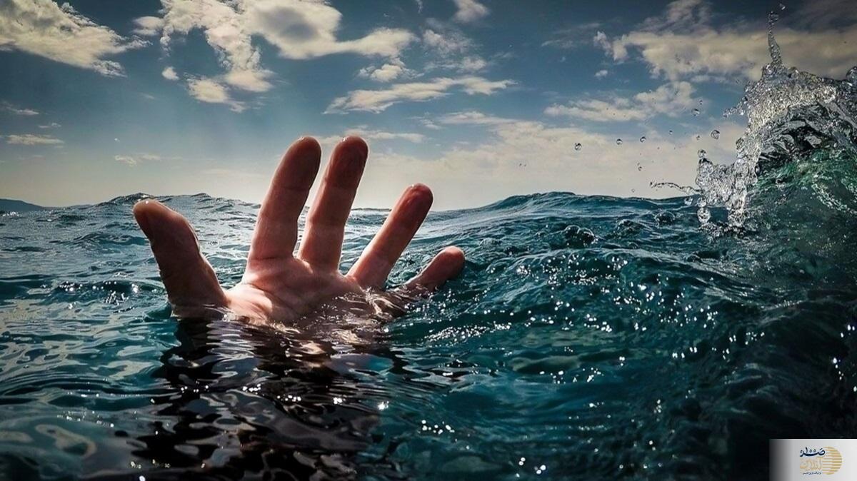تفریح خانوادگی به تراژدی تبدیل شد/ مرگ دو جوان شجاع در دریاچه