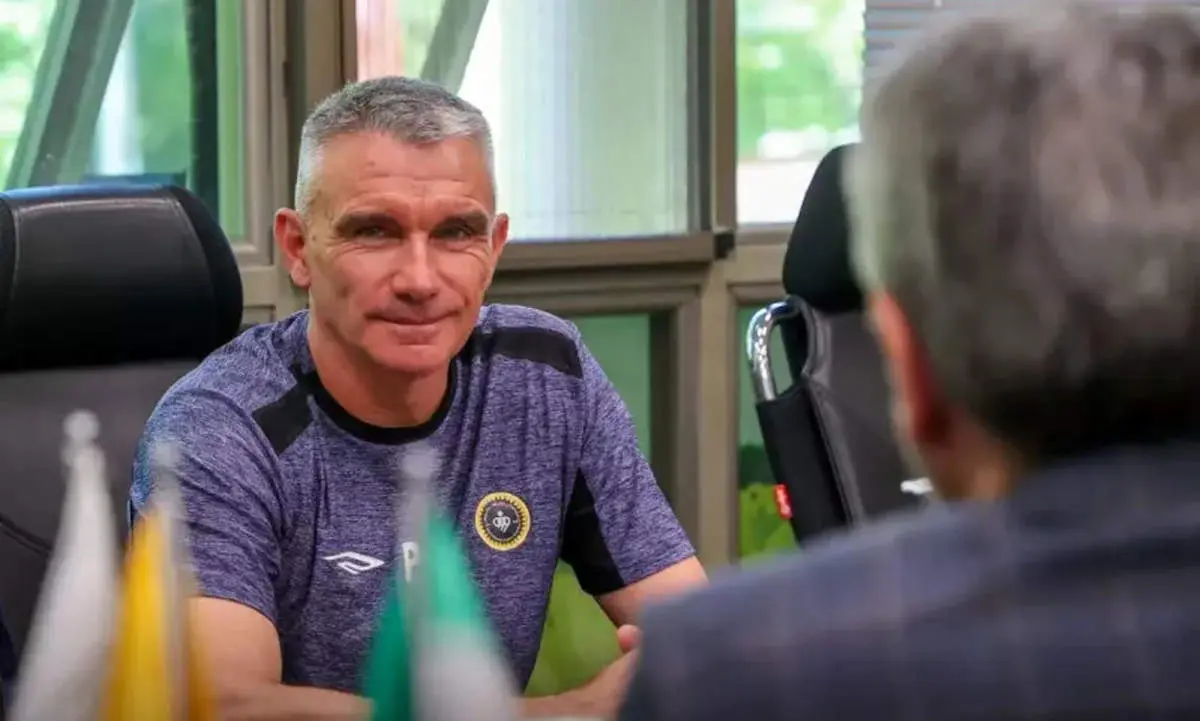 گزینه های غافلگیرکننده پاتریس کارترون؛ فهرست سرمربی سپاهان جذاب شد!