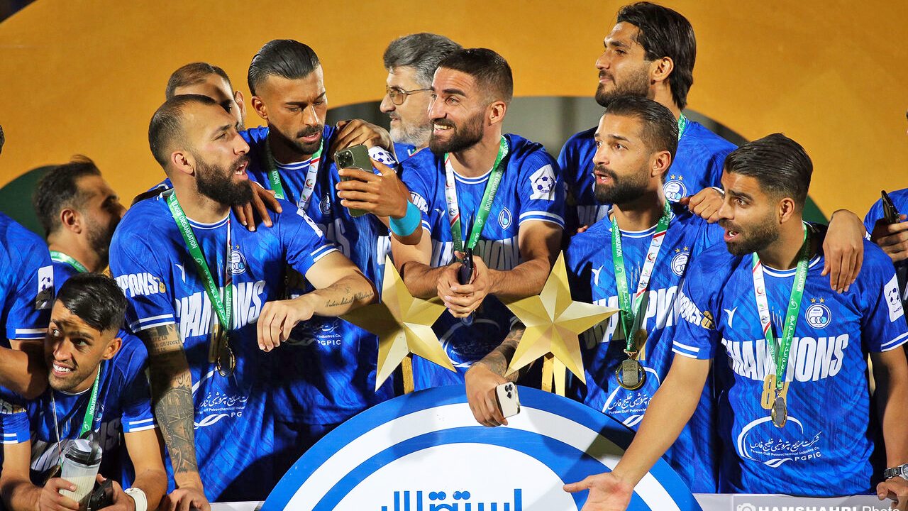 اعتراض هواداران استقلال به خرید پرسپولیسی / او را نمی خواهیم
