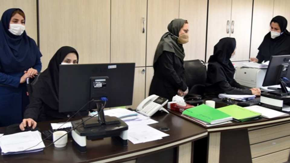 خبر رسمی/ تعطیلی شنبه ها تصویب شد | تعطیلات کارمندان دو روزه شد امروز نحوه اجرای تعطیلی شنبه ها برای مدارس، بانک ها و کارگران