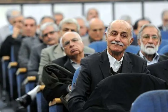 واریزی جدید برای بازنشستگان و مستمری بگیران بانک رفاه | وام ۲۰۰ میلیونی بانک رفاه با بازپرداخت ۵ ساله برای مستمری بگیران